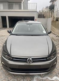 Volkswagen Polo 1.6 highline