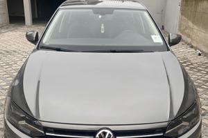 Volkswagen Polo 1.6 highline