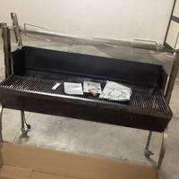 Barbecue giroarrosto usato poco