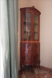 Mobile cristalliera antica