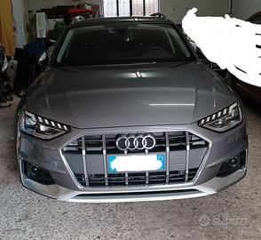 Audi A4 Allroad TDI 204 CV S Tr. Identity Contrast