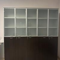 Mobile ufficio con ante in vetro. Ottime condizion