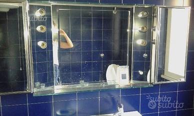 Specchio per bagno con 2 armadietti e 6 luci