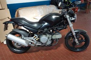 Ducati Monster 600 Dark – 2001 – 24.900 km 