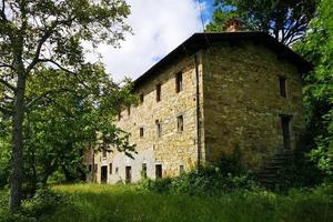 Rustico / Casale di 300 m² con 5 locali e box auto