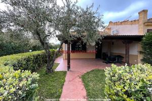 Casa, Campofelice di Roccella.