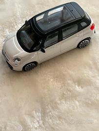 Modellino auto Fiat 500