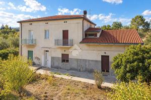 CASA SEMINDIPENDENTE A ORTONA
