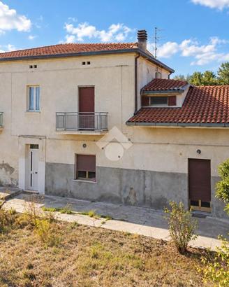 CASA SEMINDIPENDENTE A ORTONA