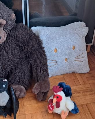 Inregalo 4 Peluche 