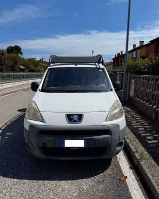 Peugeot Partner 1.6 HDI diesel autocarro 90CV