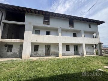 FABBRICATO RURALE DA RISTRUTTURARE CON SCOPERTO