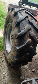 Gomma trattore 380/85-24 Pirelli 14.9