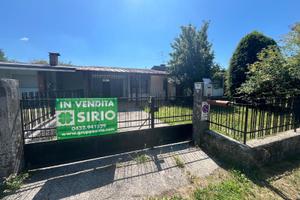 VILLASCHIERA TRICAMERE SU PIANO UNICO CON AMPIO...