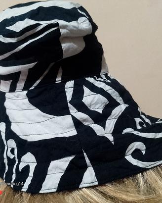 cappello Controcorrente 