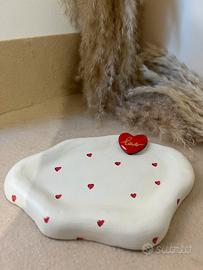 Vassoio vuota tasche beige cuoricini love argilla