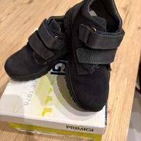 Primigi scarpe da bambino blu con strap TG.25