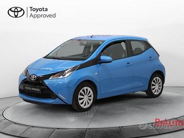 Toyota Aygo 5p 1.0 x-play my15