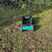 Rasaerba manuale Bosh AHM30 con cesto raccolta