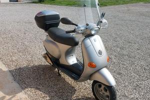 Vespa 50
