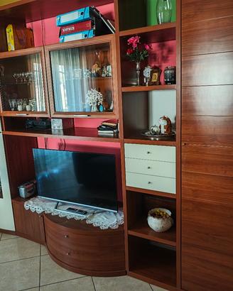 parete attrezzata più divano letto