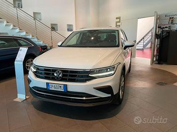 VOLKSWAGEN TIGUAN 2.0 TDI DSG ELEGANCE – 06/2023 –