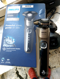 Rasoio PHILIPS shaker 5000 con accessori