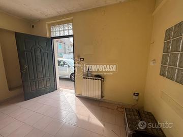 APPARTAMENTO PIANO TERRA CON MAGAZZINO ADIACENTE!