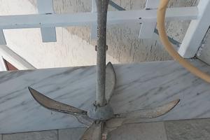 Ancora a ombrello + 20 metri sagola