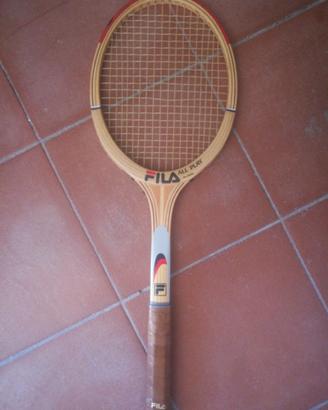 Racchetta in legno della Fila