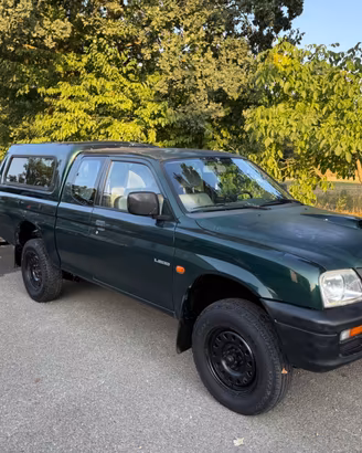 Mitsubishi L200 2.5 TDI 4WD Club Cab Pick-up GLX
