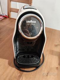 Macchina caffè Lavazza in black