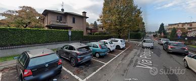 Stanza singola a Vedano con balcone