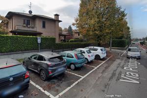 Stanza singola a Vedano con balcone