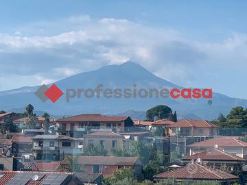 Mascalucia centro - appartamento mansardato