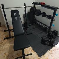 Atrezzatura palestra, panca, manubri, bilanceri