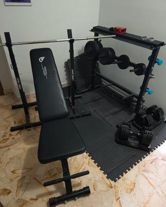 Atrezzatura palestra, panca, manubri, bilanceri