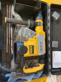 Trapano martello demolitore DeWALT D25723k