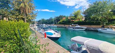 PORTOROSA – casa a schiera con giardino sul canale
