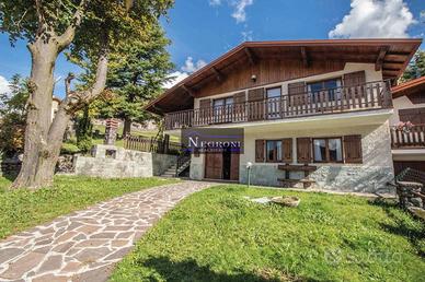 Villa di 118 m² con 4 locali e box auto a Gromo