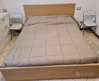 Letto matrimoniale con armadio