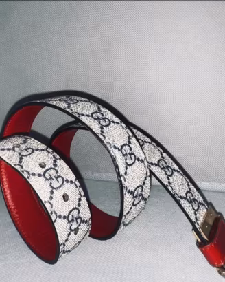 Cinta Gucci