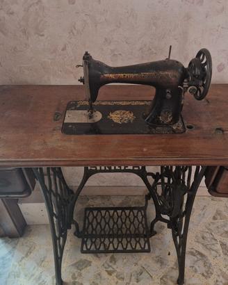 MACCHINA DA CUCIRE Singer d'epoca vintage

