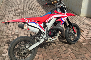 Moto 50 Vent Derapage