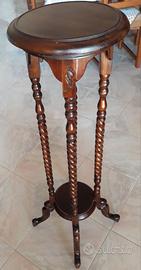 Porta piante in legno