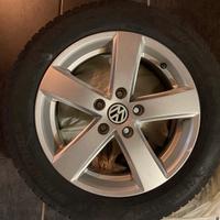 4 Pneumatici invernali + cerchi passat