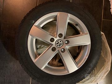 4 Pneumatici invernali + cerchi passat