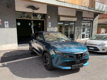 ALFA ROMEO Junior Speciale-1.2 145 CV Hybrid DCT