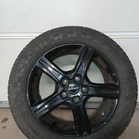 Cerchi con gomme 215 60 R17 C