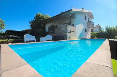 Fara Gera D'Adda - VILLA SINGOLA CON PISCINA
